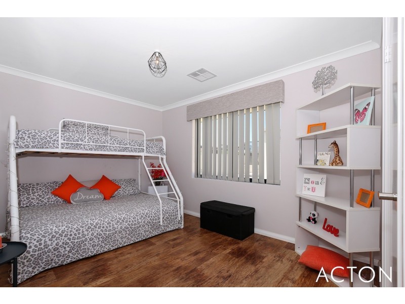 1 Linley Road, Wannanup WA 6210