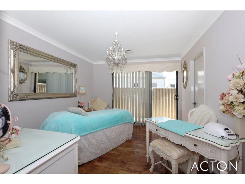 1 Linley Road, Wannanup WA 6210