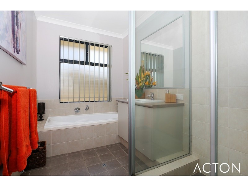 1 Linley Road, Wannanup WA 6210