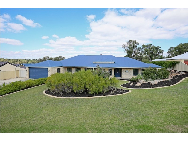 3 Wirra Lane, Lakelands WA 6180