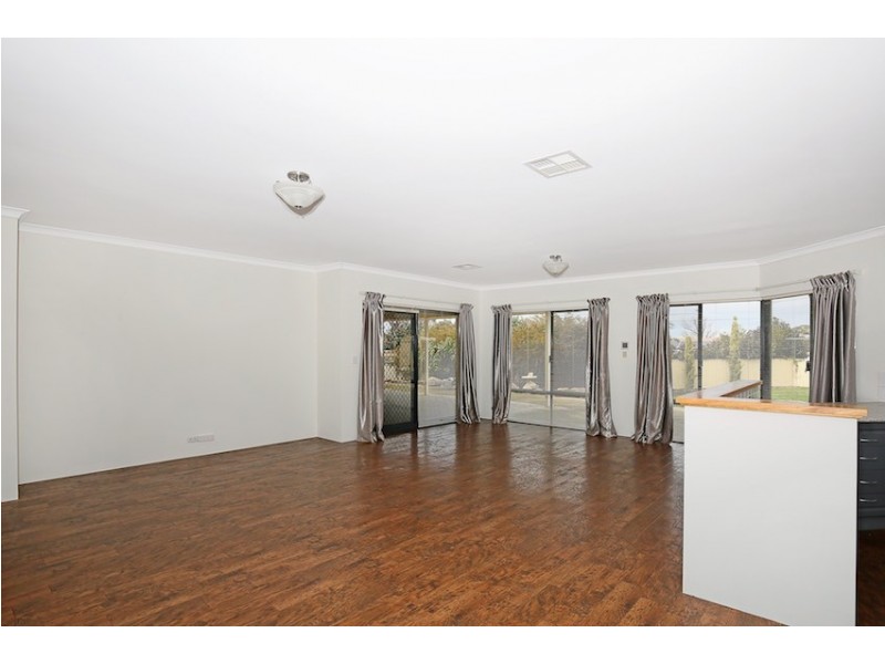 3 Wirra Lane, Lakelands WA 6180