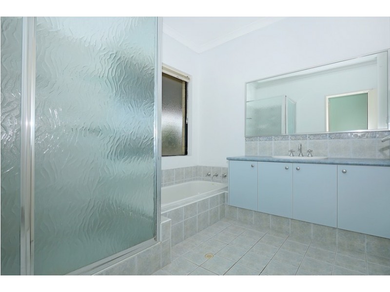 3 Wirra Lane, Lakelands WA 6180