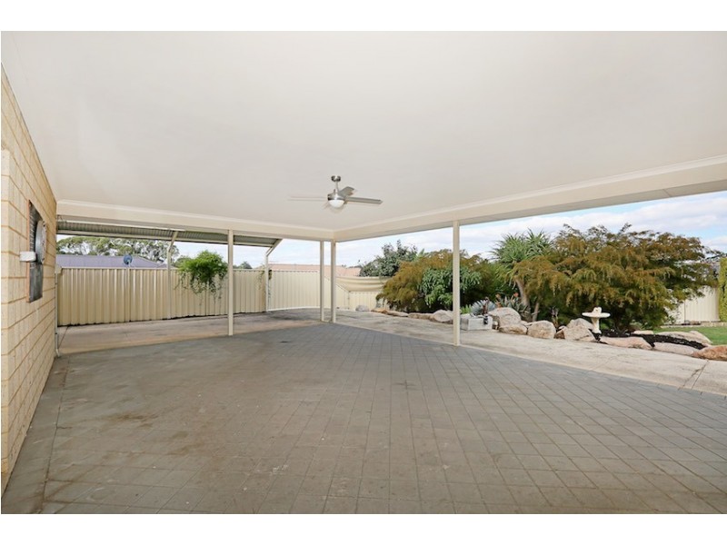 3 Wirra Lane, Lakelands WA 6180