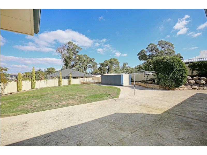 3 Wirra Lane, Lakelands WA 6180