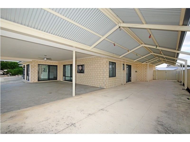 3 Wirra Lane, Lakelands WA 6180