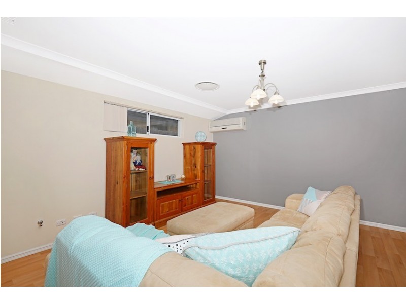 16 Wanjeep Street, Dudley Park WA 6210