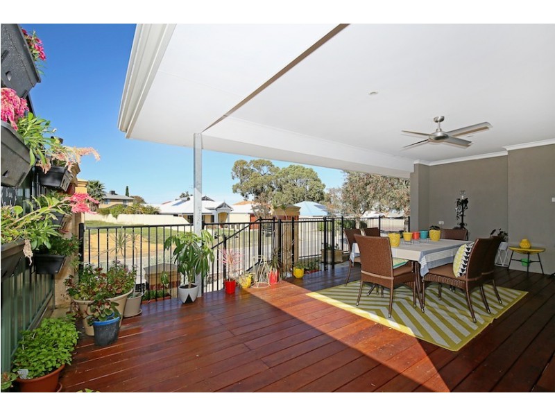 55 Ravendale Drive, Dudley Park WA 6210