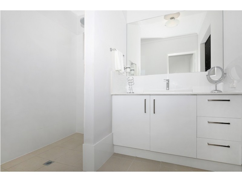 55 Ravendale Drive, Dudley Park WA 6210