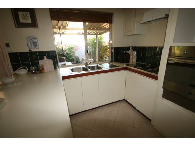 9 Tacoma Loop, Dudley Park WA 6210