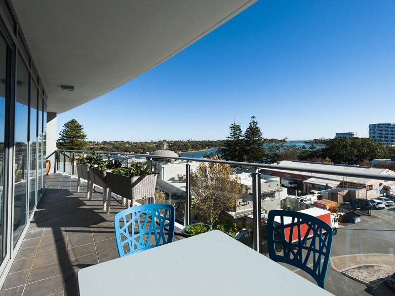 13/1 Barracks Lane, Mandurah WA 6210