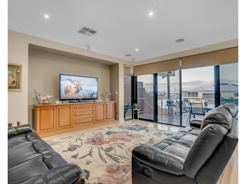 68 Avocet Island Quays, Wannanup WA 6210