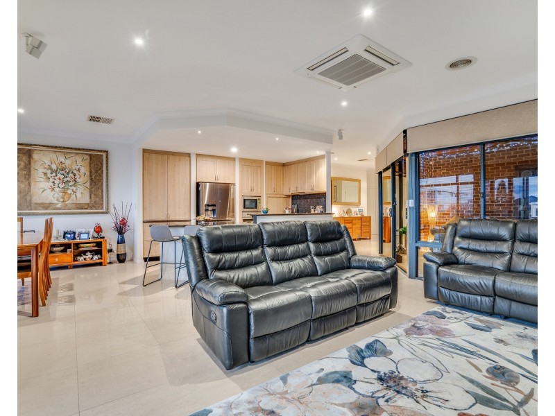 68 Avocet Island Quays, Wannanup WA 6210