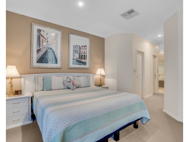 68 Avocet Island Quays, Wannanup WA 6210