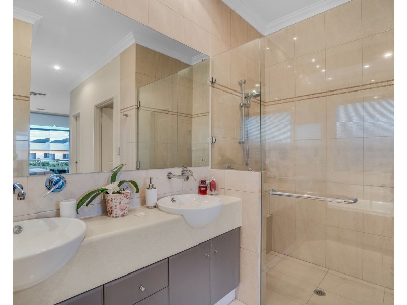 68 Avocet Island Quays, Wannanup WA 6210