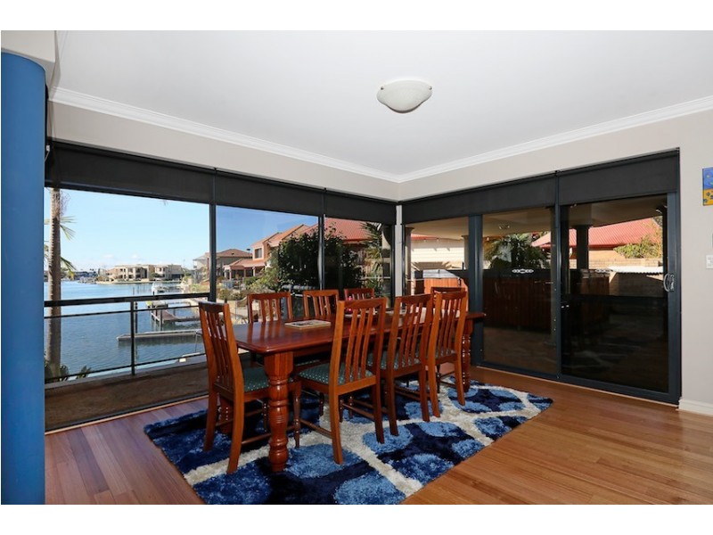 42 Santavea Mews, Halls Head WA 6210