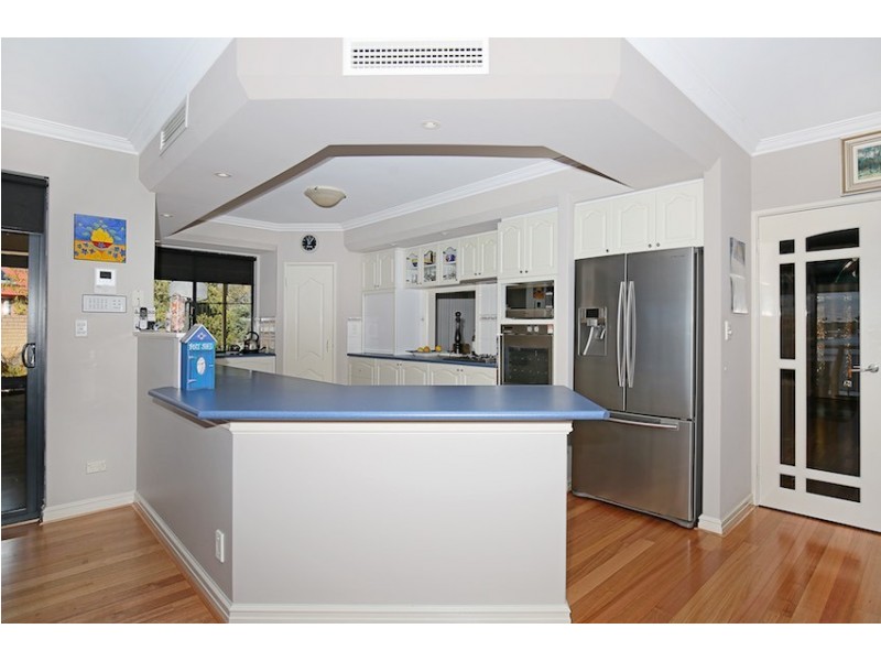 42 Santavea Mews, Halls Head WA 6210