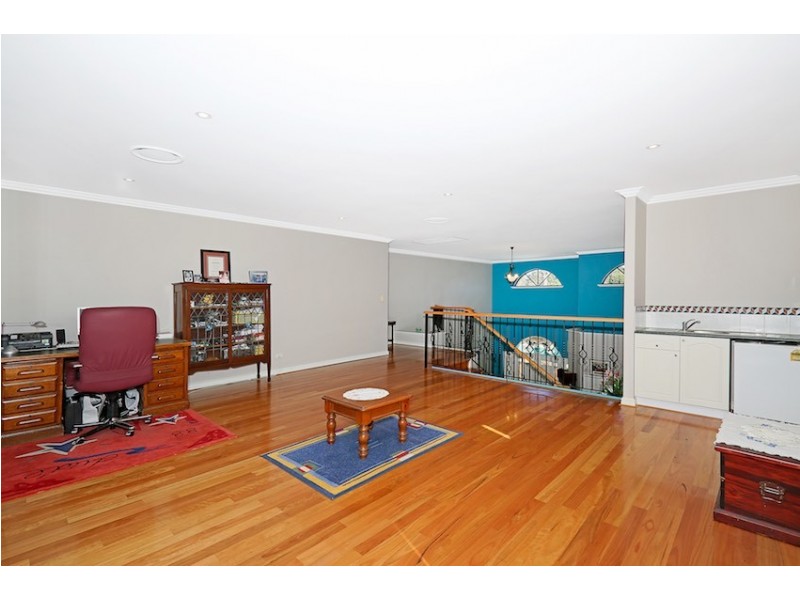 42 Santavea Mews, Halls Head WA 6210