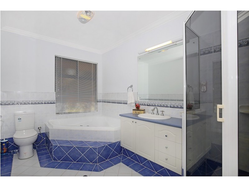 42 Santavea Mews, Halls Head WA 6210