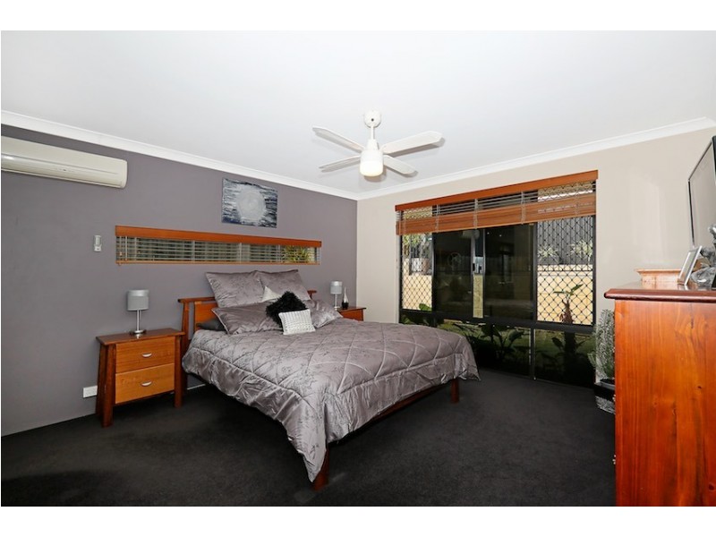 37 Bookleaf Loop, Halls Head WA 6210