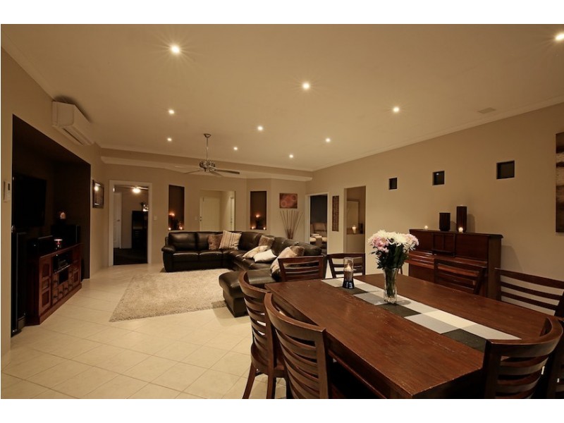 37 Bookleaf Loop, Halls Head WA 6210