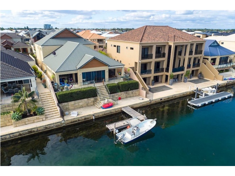 29 Brindabella Crescent, Halls Head WA 6210