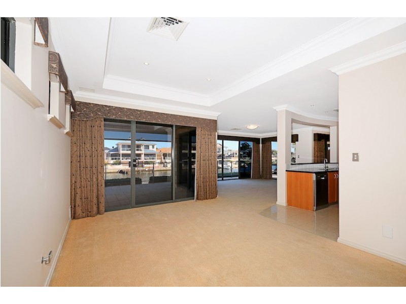 29 Brindabella Crescent, Halls Head WA 6210