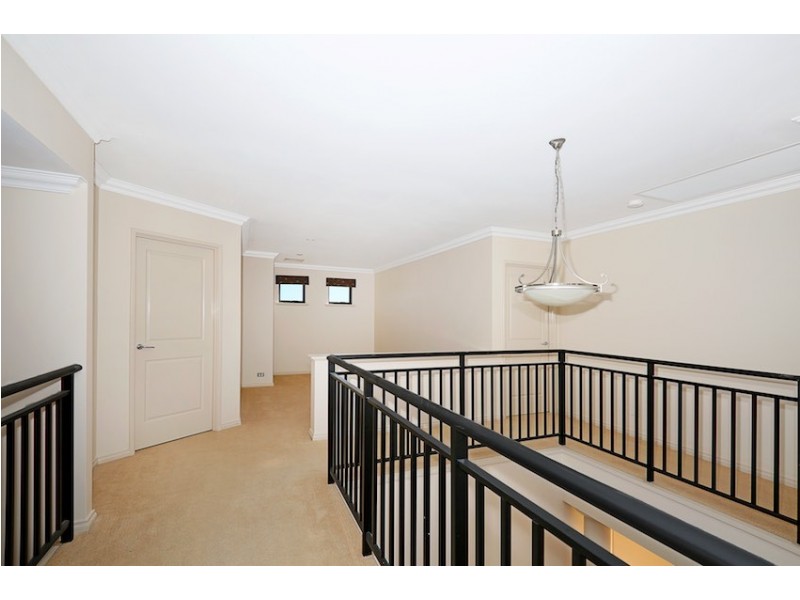 29 Brindabella Crescent, Halls Head WA 6210