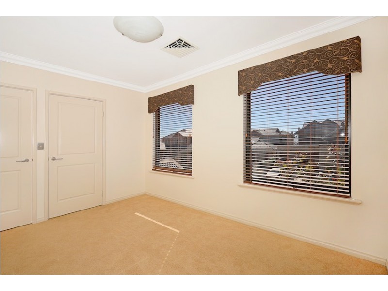 29 Brindabella Crescent, Halls Head WA 6210