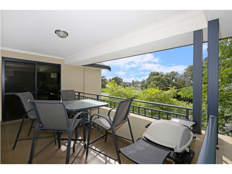 96 McLarty Road, Halls Head WA 6210