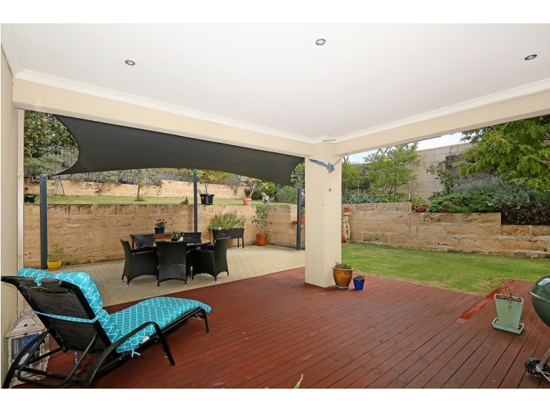 96 McLarty Road, Halls Head WA 6210