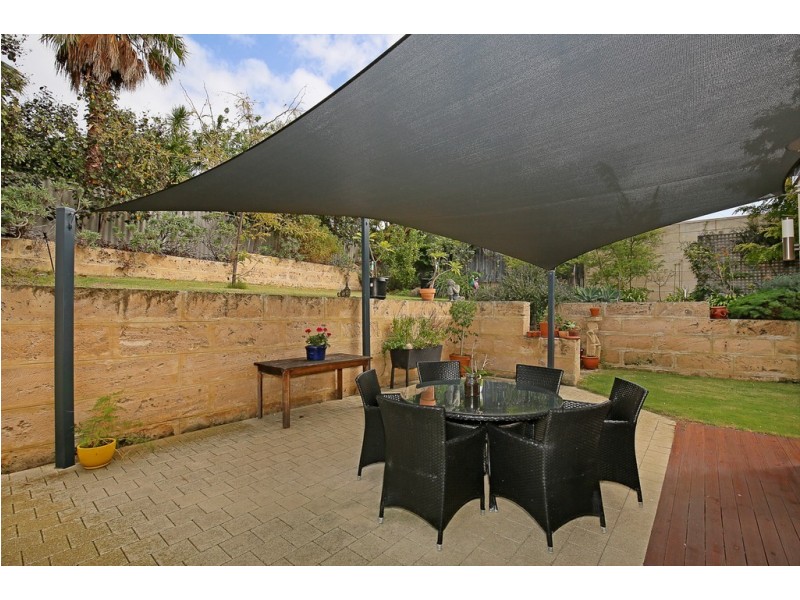 96 McLarty Road, Halls Head WA 6210