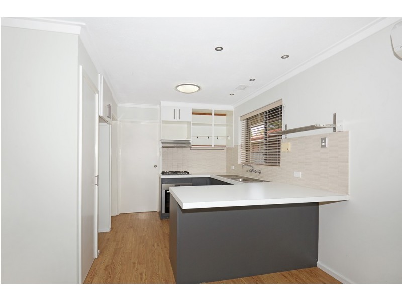 17 Vance Street, Dudley Park WA 6210