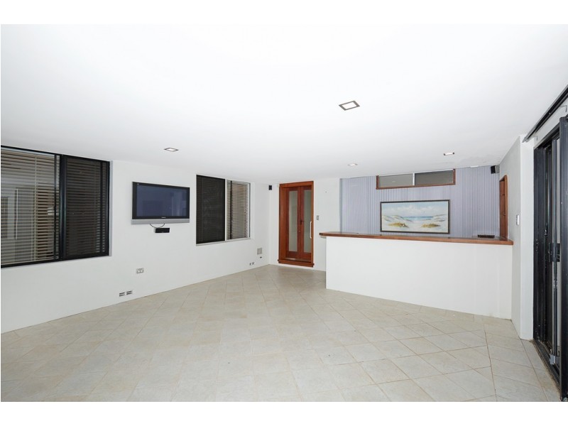 17 Vance Street, Dudley Park WA 6210