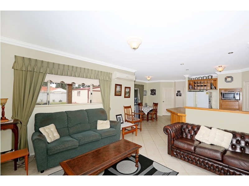 11 Assam Street, Madora Bay WA 6210