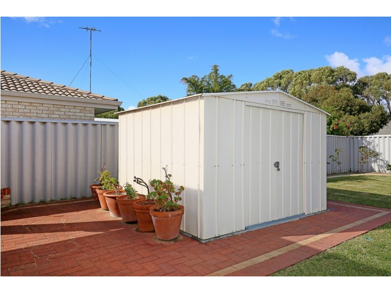 11 Assam Street, Madora Bay WA 6210