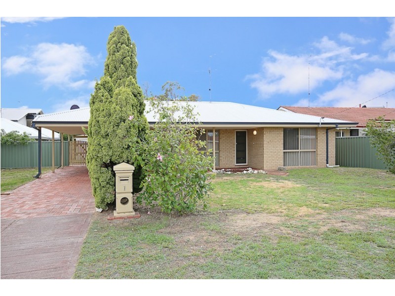 1 Scrivener Place, Halls Head WA 6210
