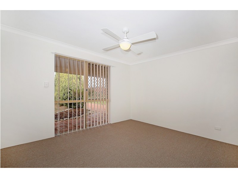 1 Scrivener Place, Halls Head WA 6210