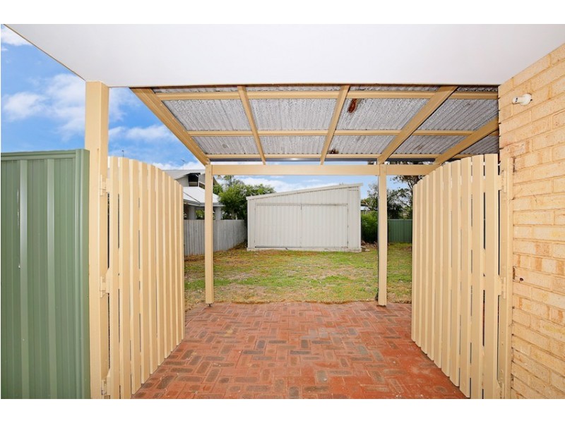 1 Scrivener Place, Halls Head WA 6210