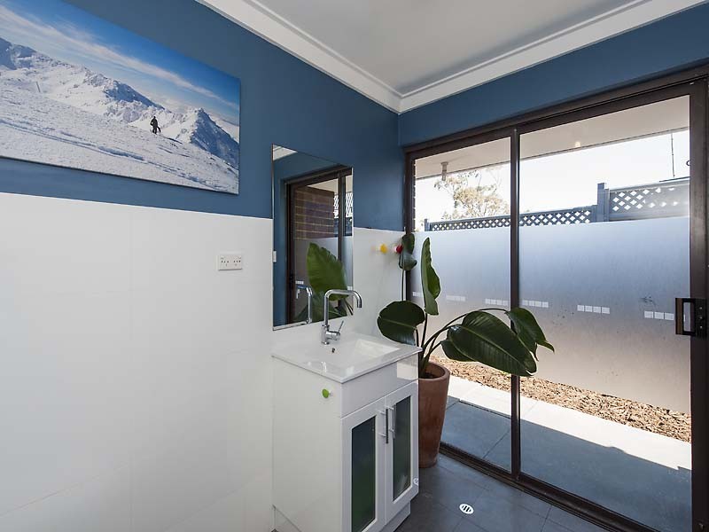 8 Ivanhoe Crescent, Falcon WA 6210