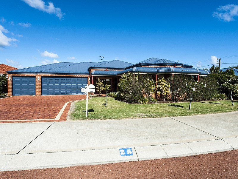 25 Blue Wren Gardens, Coodanup WA 6210
