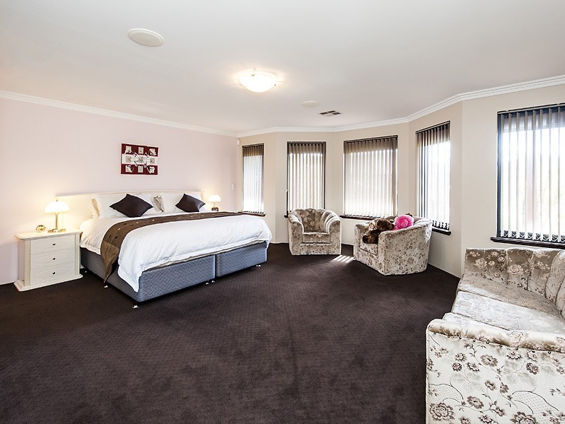 25 Blue Wren Gardens, Coodanup WA 6210