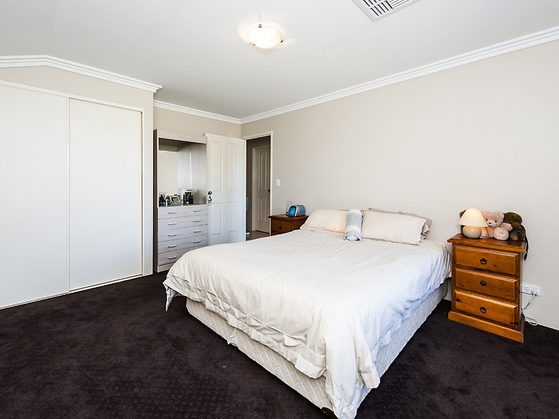 25 Blue Wren Gardens, Coodanup WA 6210