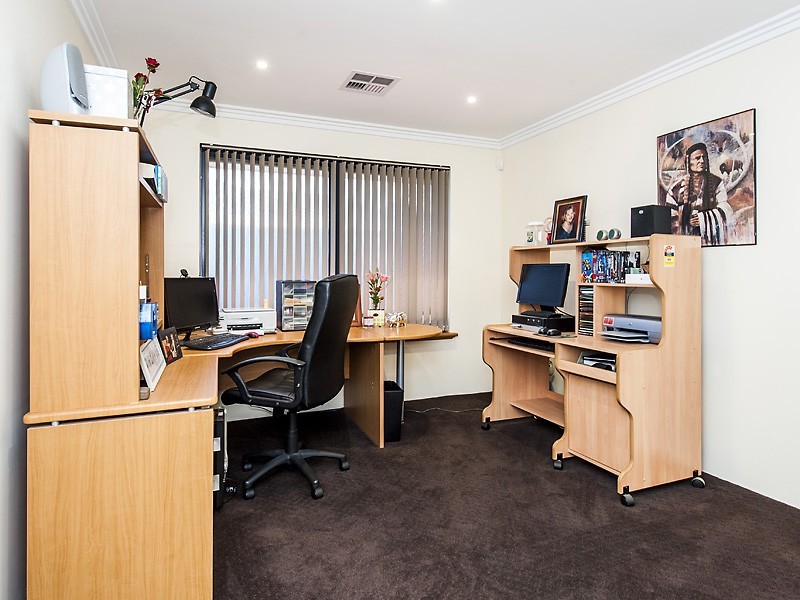 25 Blue Wren Gardens, Coodanup WA 6210