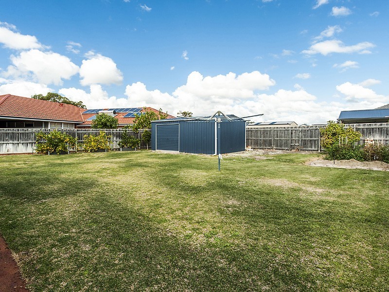 25 Blue Wren Gardens, Coodanup WA 6210