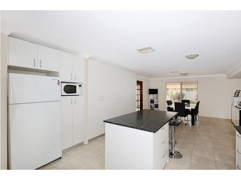 12 Hayes Court, Ravenswood WA 6208