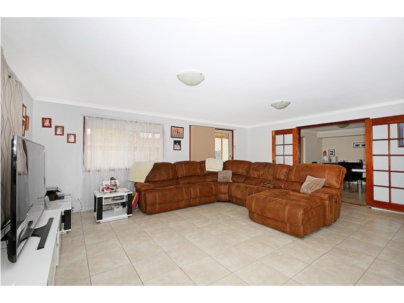 12 Hayes Court, Ravenswood WA 6208