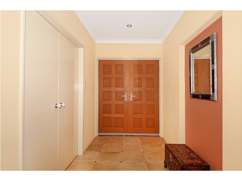 15 Chantilly Circuit, Meadow Springs WA 6210