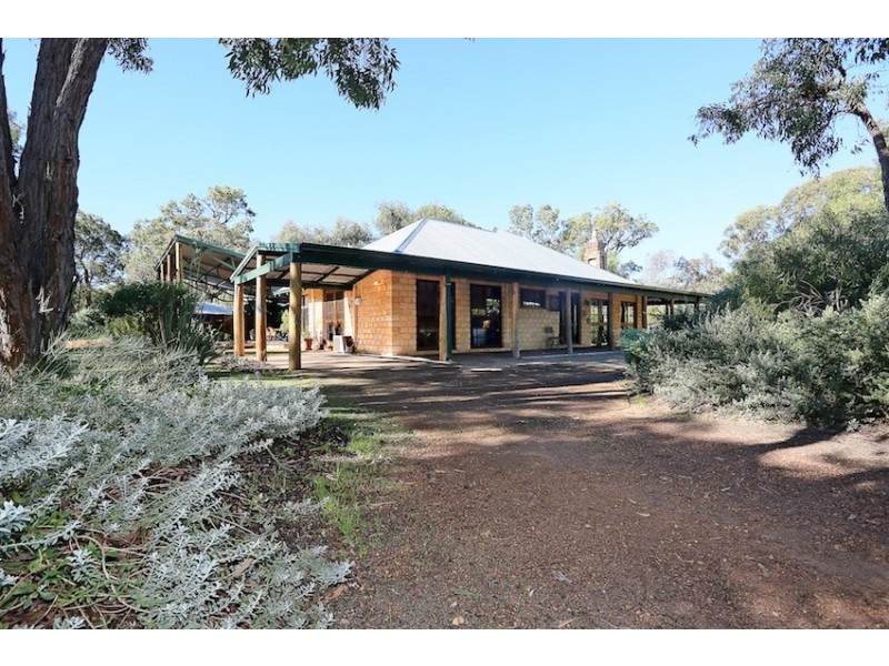 31 Marginata Road, Parklands WA 6180