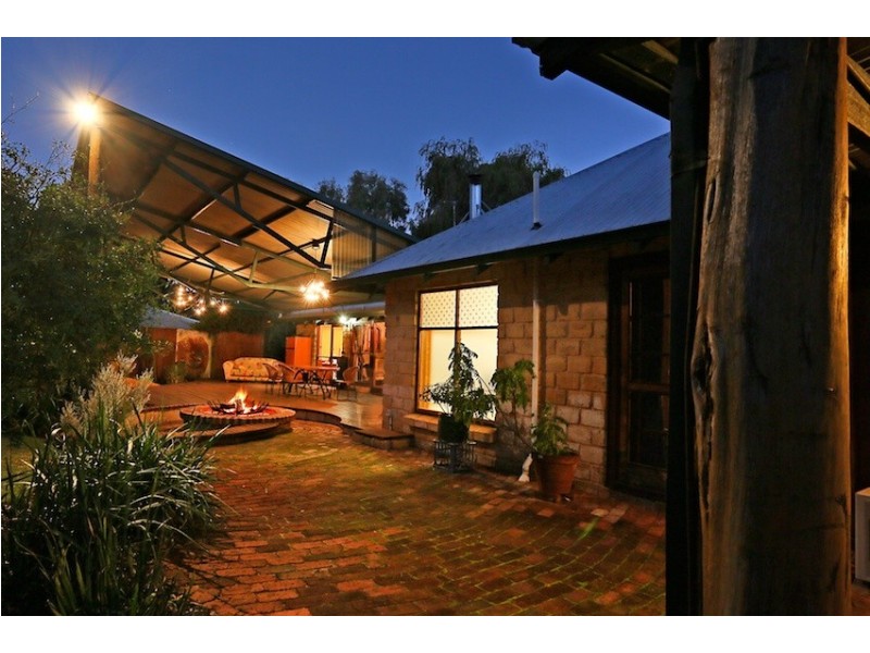 31 Marginata Road, Parklands WA 6180