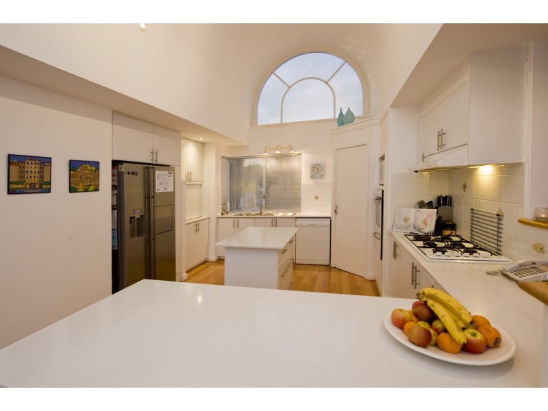 9 Siska Court, Halls Head WA 6210